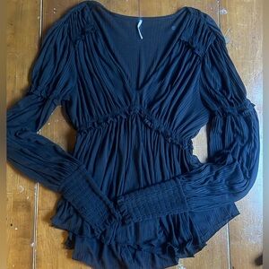 Women’s Free People long sleeve top, size M.